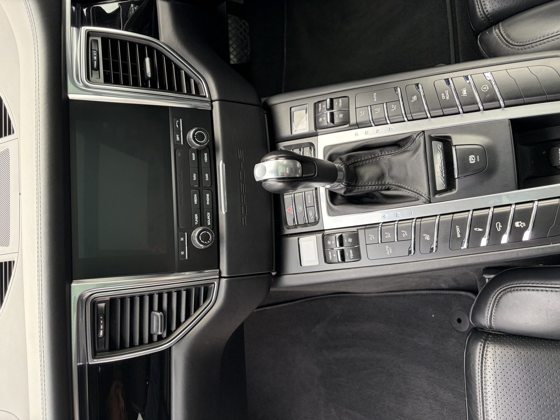 Used Porsche Macan 2016 for sale - 78164603: Photo 18