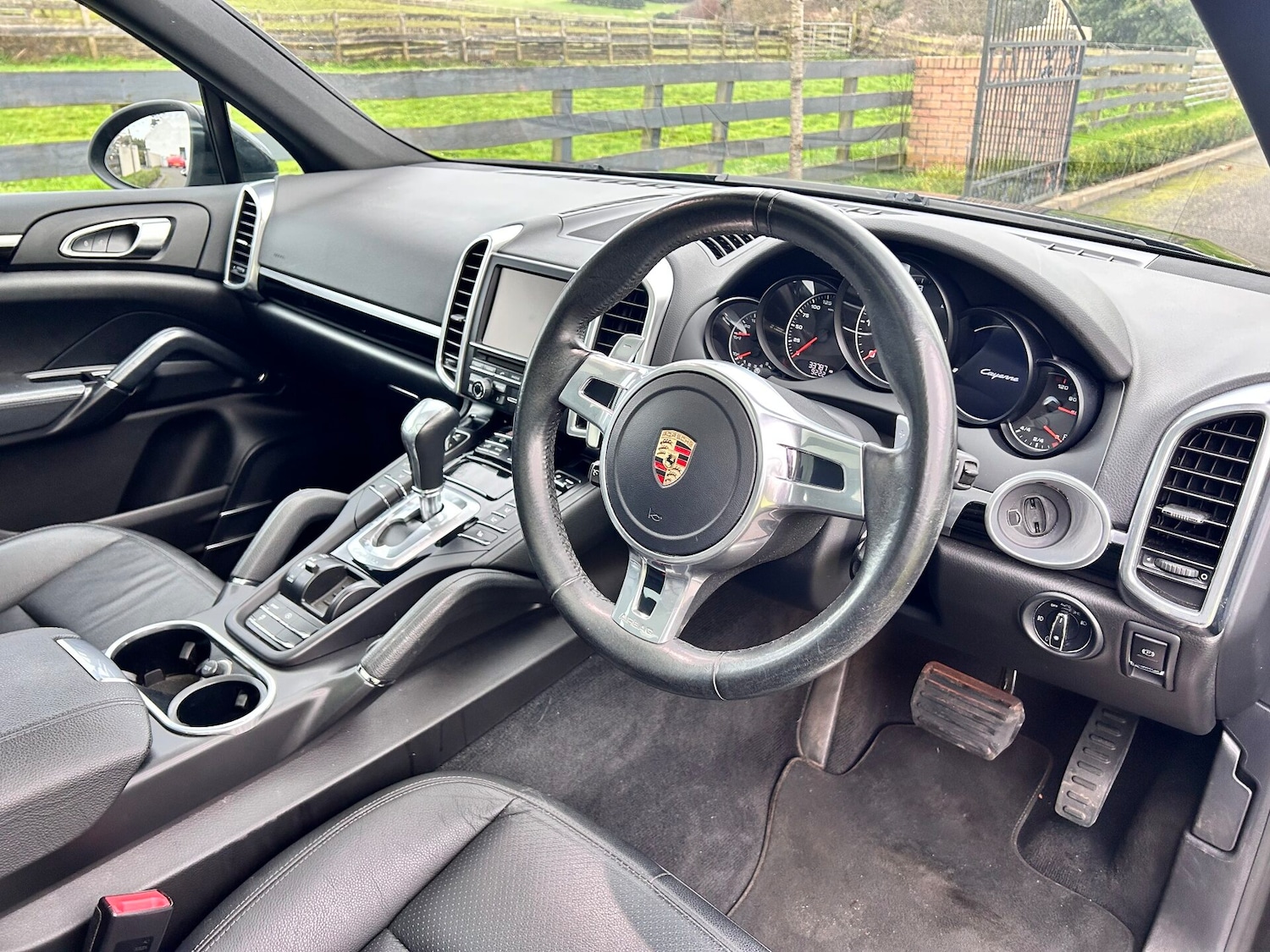 Used Porsche Cayenne 2014 for sale - 76739416: Photo 16