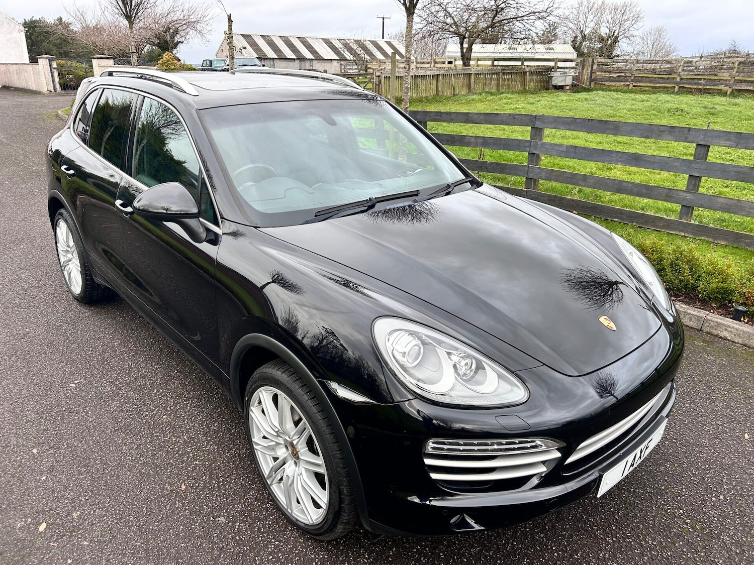 Used Porsche Cayenne 2014 for sale - 76739416: Photo 4