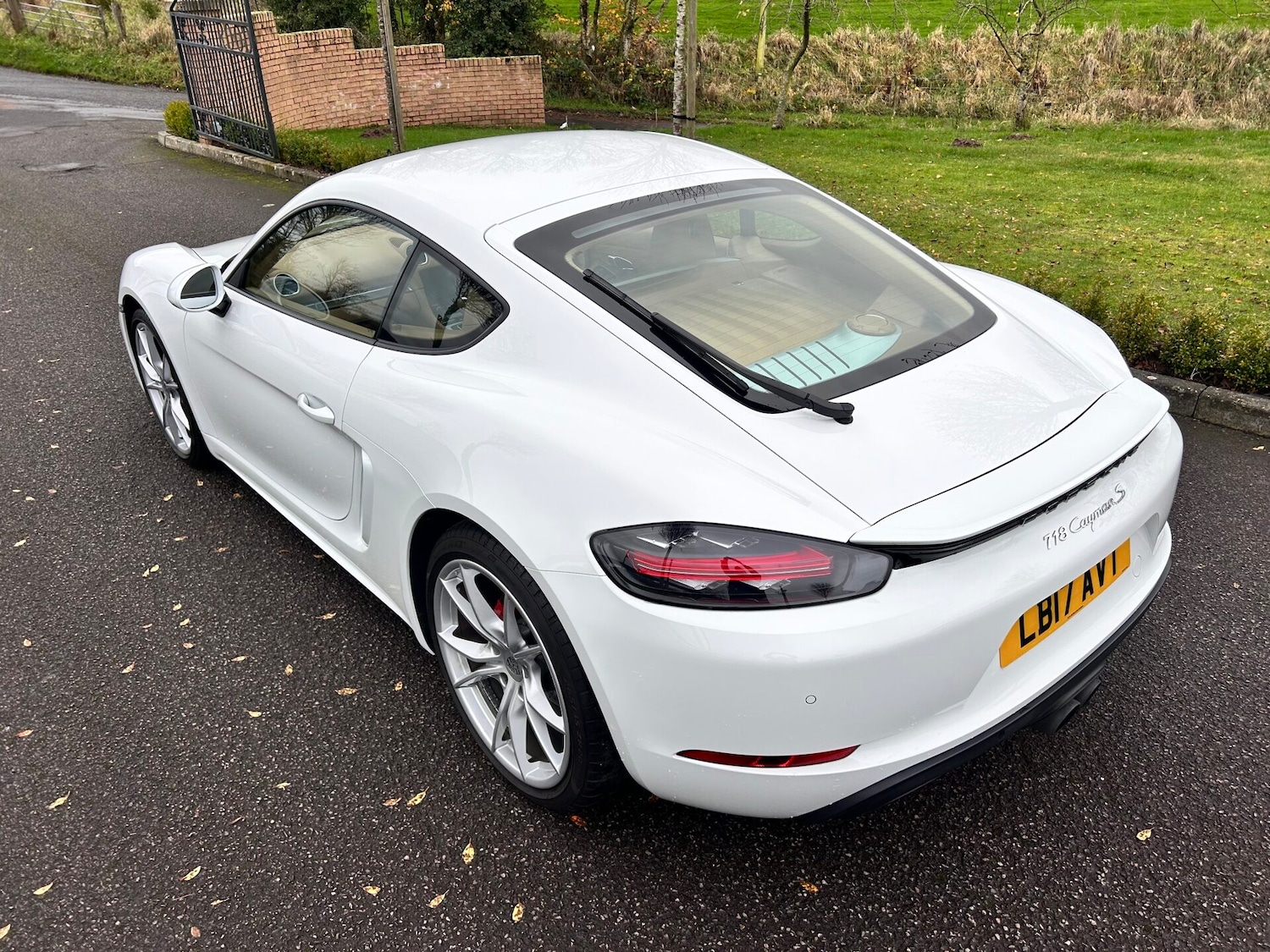 Used Porsche Cayman 2017 for sale - 76576674: Photo 10