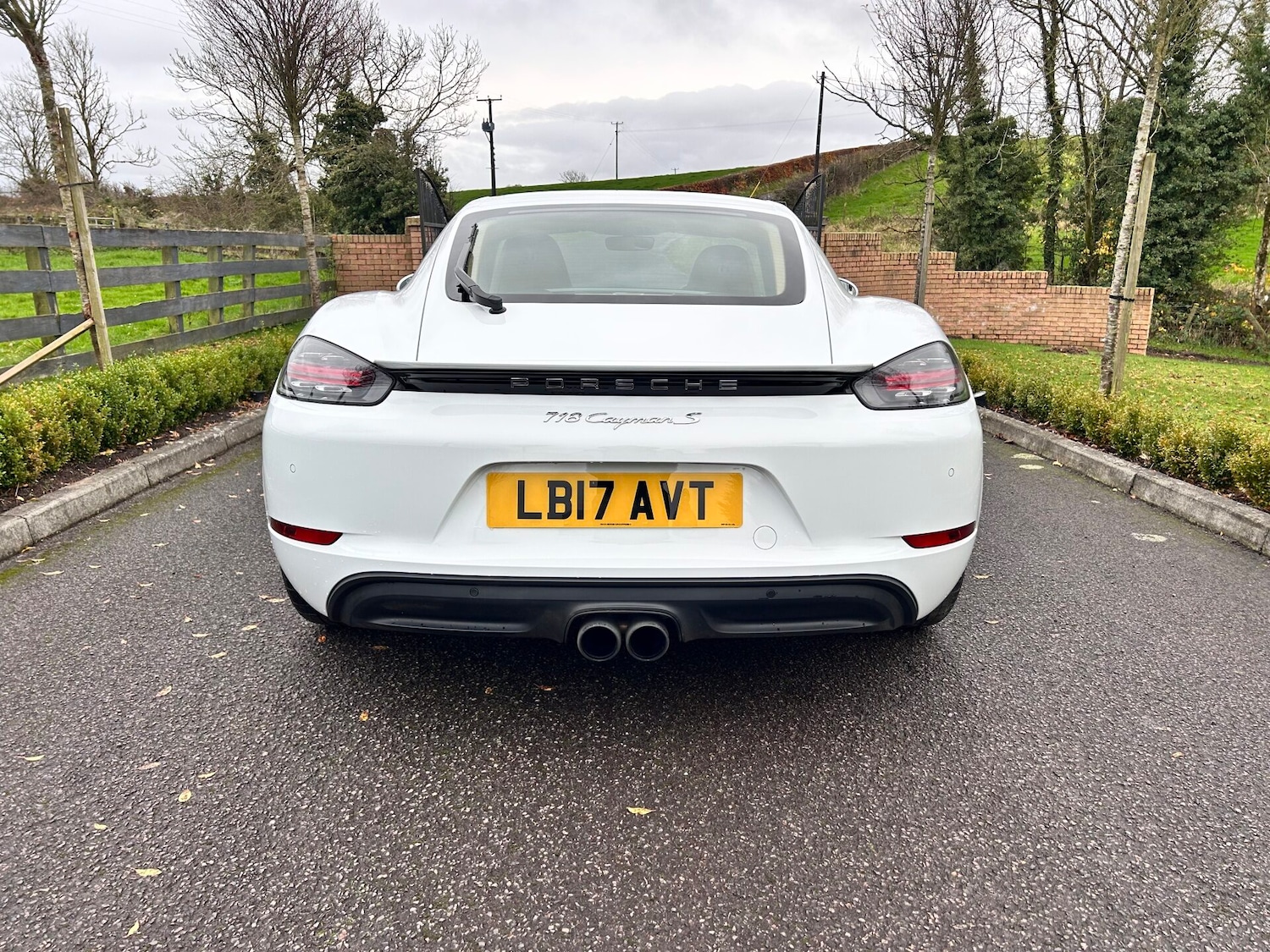 Used Porsche Cayman 2017 for sale - 76576674: Photo 11