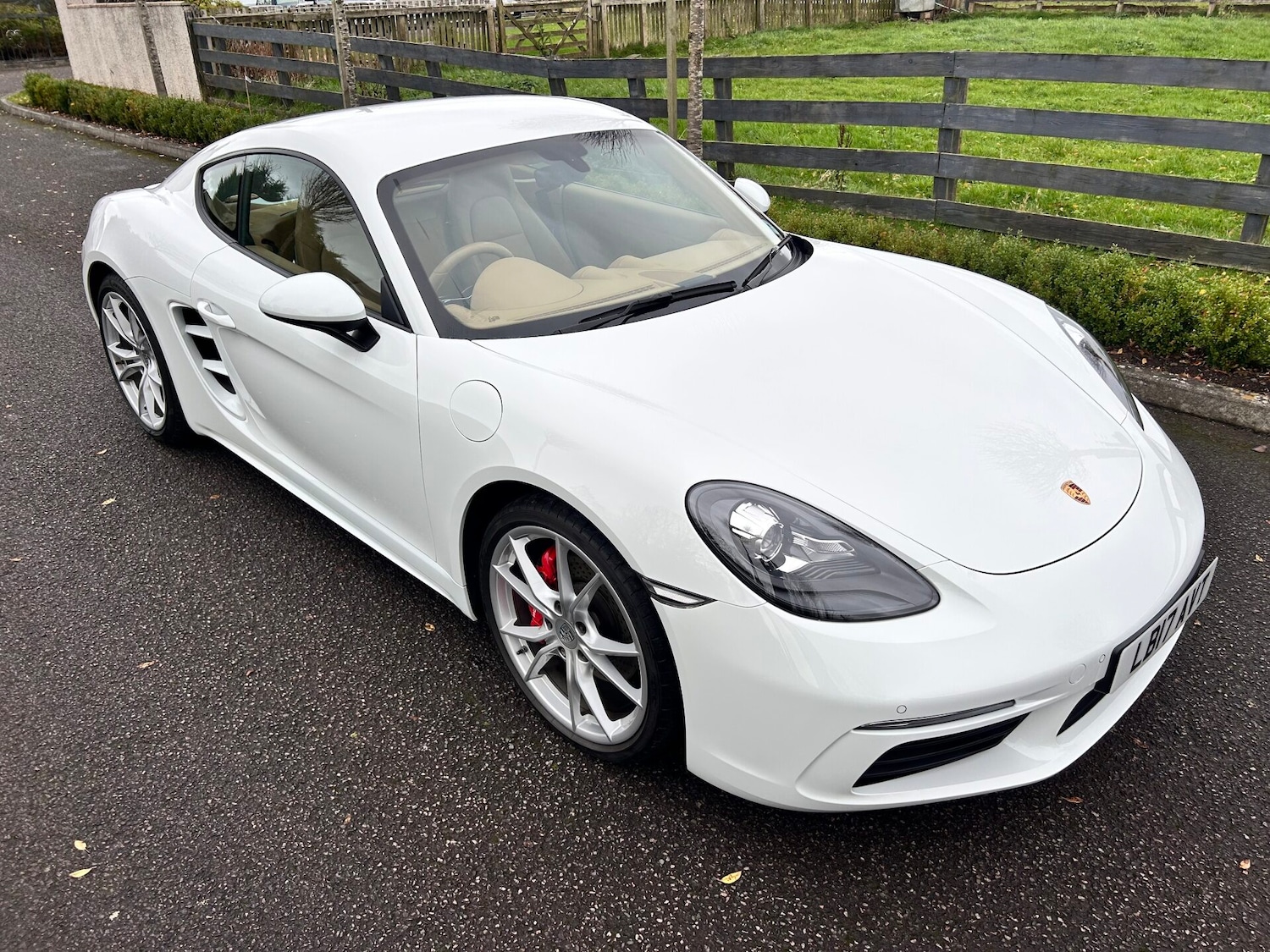 Used Porsche Cayman 2017 for sale - 76576674: Photo 4