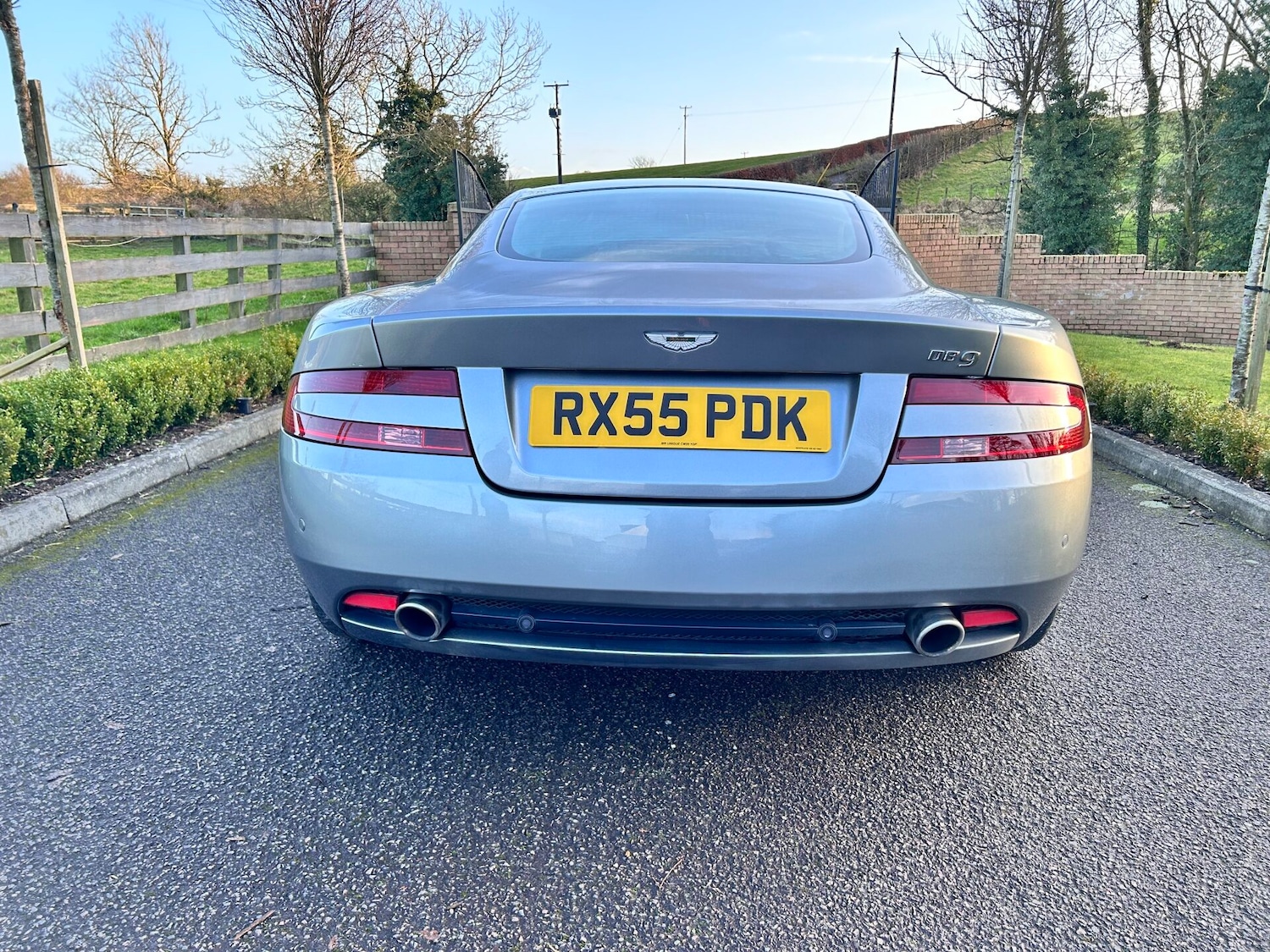 Used Aston Martin DB9 2005 for sale - 77355124: Photo 11