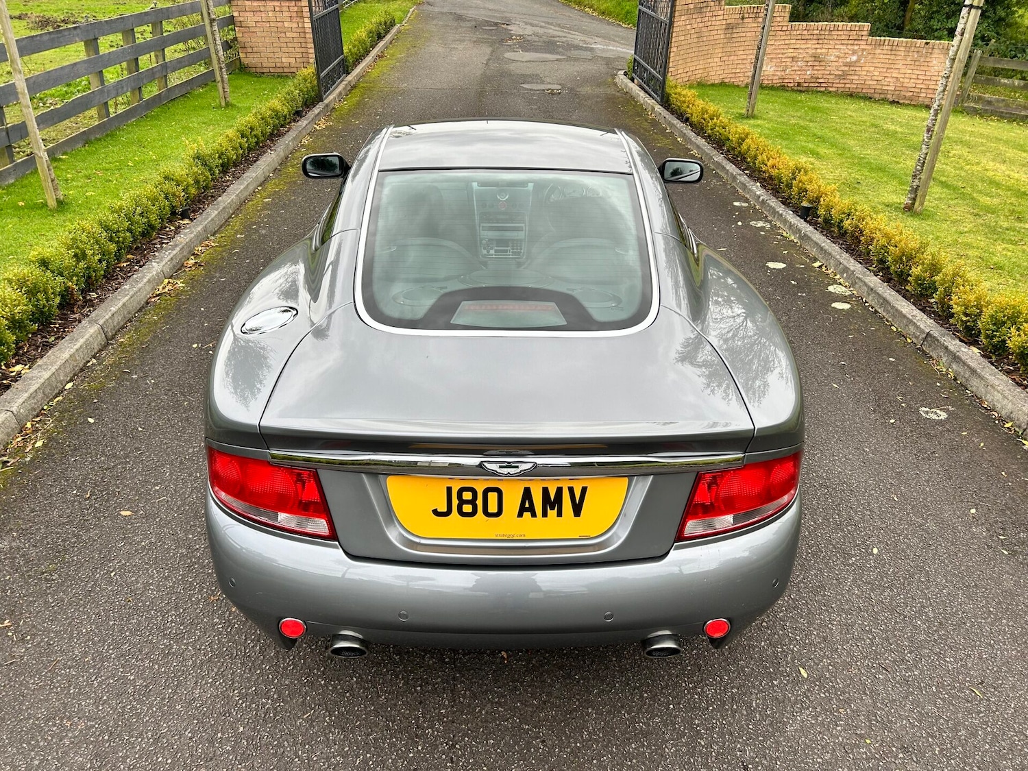 Used Aston Martin Vanquish 2003 for sale - 77034487: Photo 10