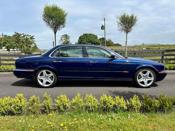 Used Jaguar XJ 2004 for sale - 75426363: Photo 1