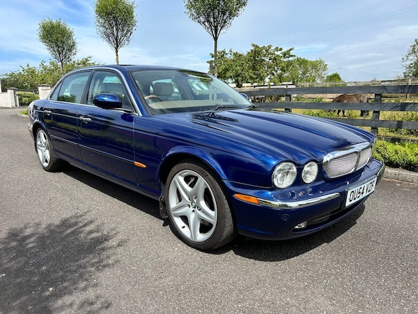 Used Jaguar XJ 2004 for sale - 75426363: Photo 2