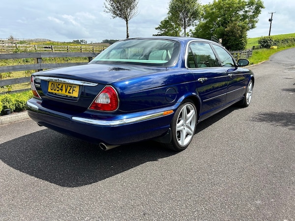 Used Jaguar XJ 2004 for sale - 75426363: Photo 6