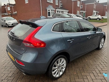 Used Volvo V40 2013 for sale - 78688590: Photo
