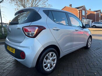 Used Hyundai i10 2019 for sale - 78415804: Photo