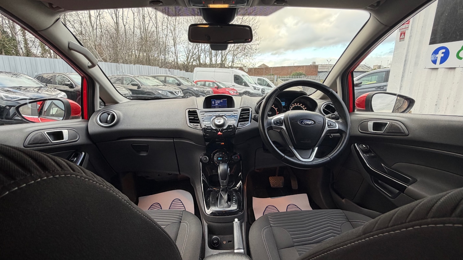 Used Ford Fiesta 2014 for sale - 77125858: Photo 14