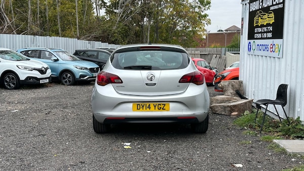 Used Vauxhall Astra 2014 for sale - 76300714: Photo 13