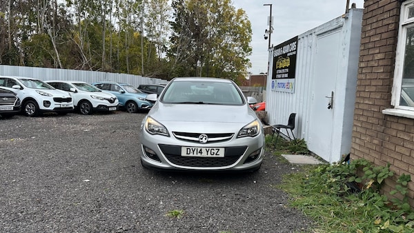 Used Vauxhall Astra 2014 for sale - 76300714: Photo 3