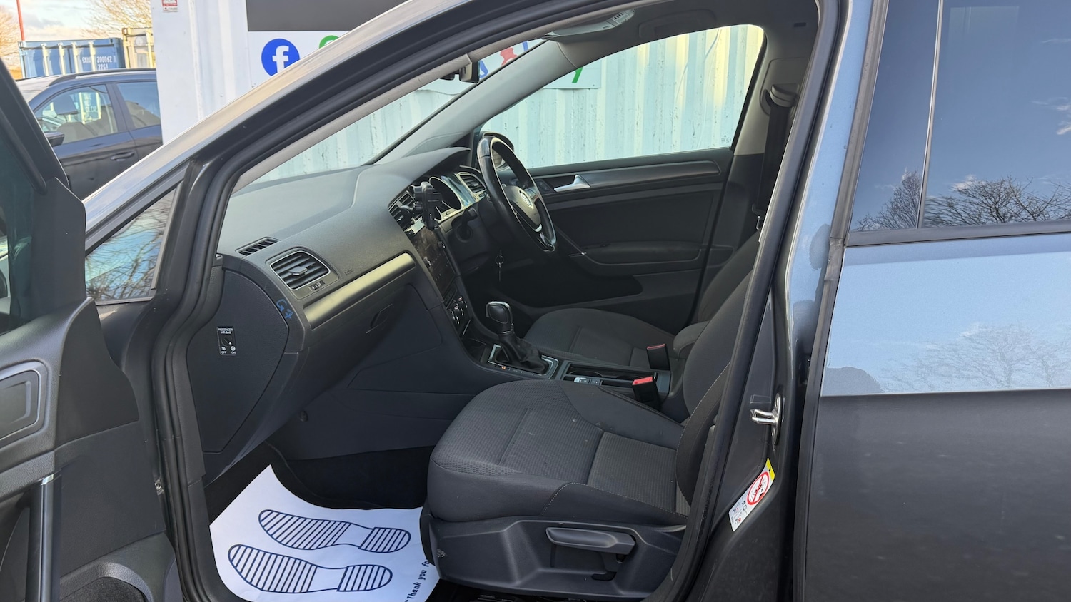 Used Volkswagen Golf 2017 for sale - 77704390: Photo 27