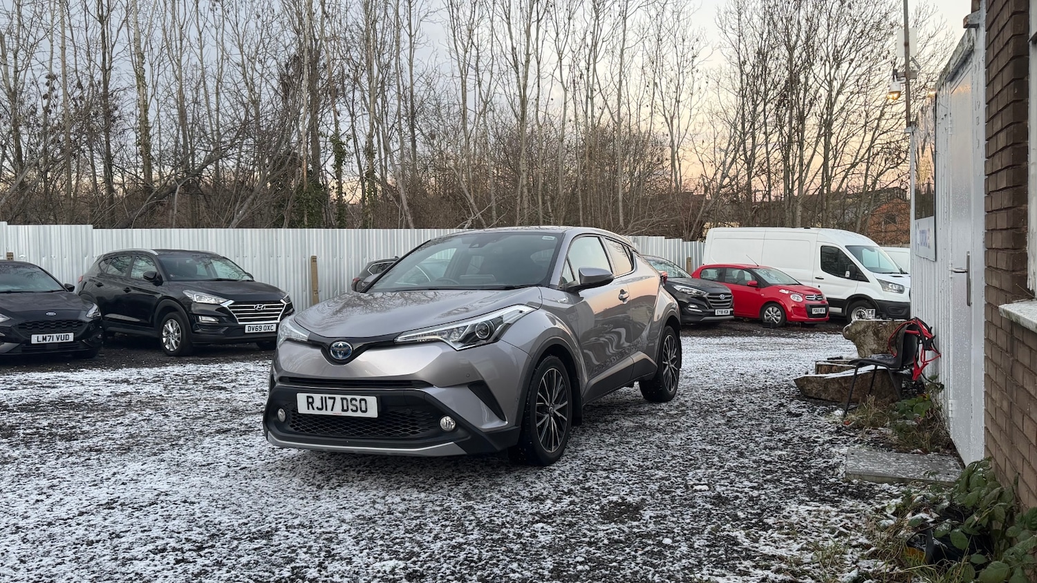 Used Toyota C-HR 2017 for sale - 77090230: Photo 11
