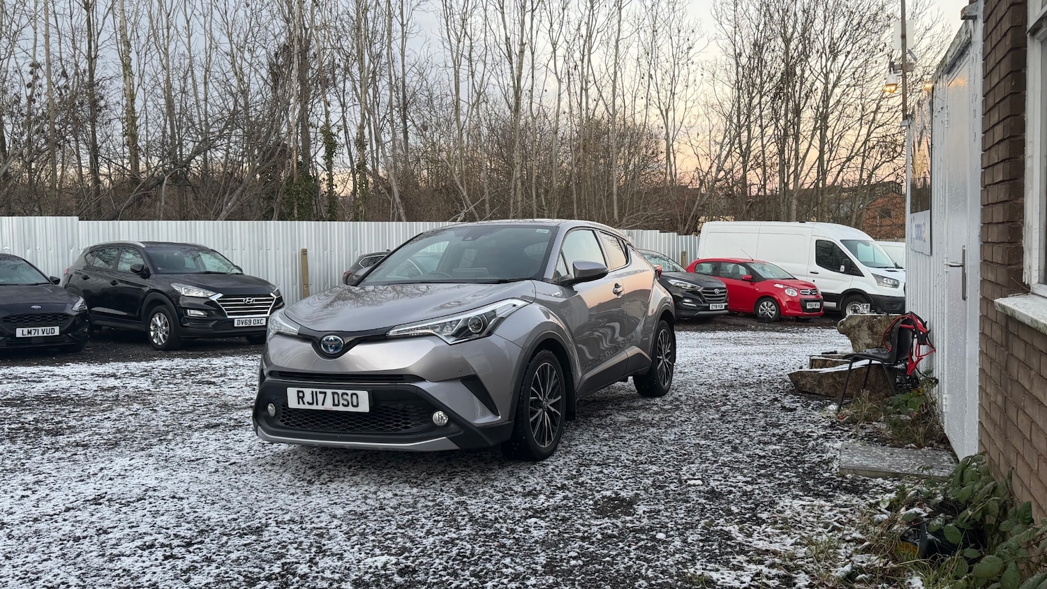Used Toyota C-HR 2017 for sale - 77090230: Photo 12