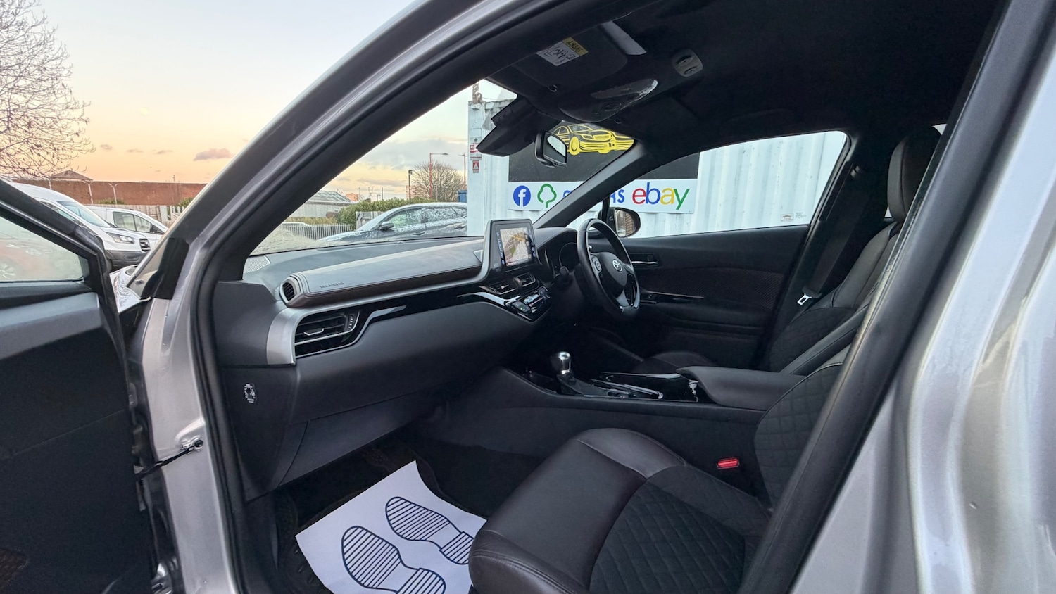 Used Toyota C-HR 2017 for sale - 77090230: Photo 19