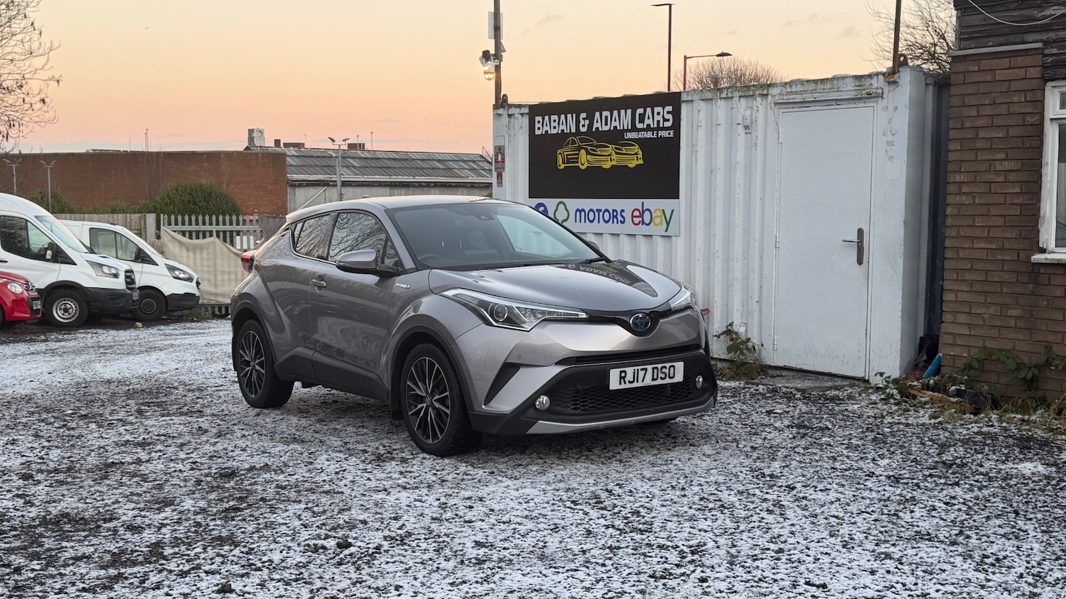 Used Toyota C-HR 2017 for sale - 77090230: Photo 5