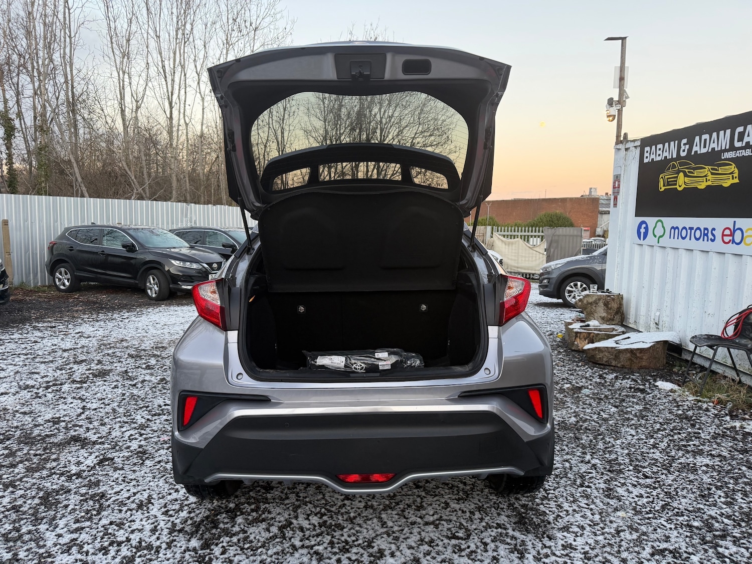 Used Toyota C-HR 2017 for sale - 77090230: Photo 9