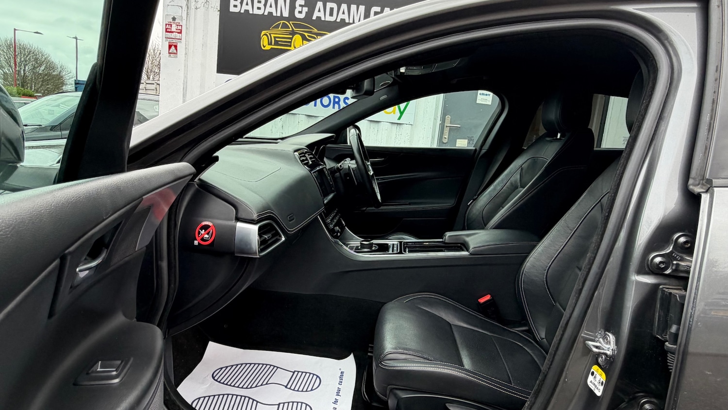 Used Jaguar XE 2017 for sale - 77640070: Photo 28