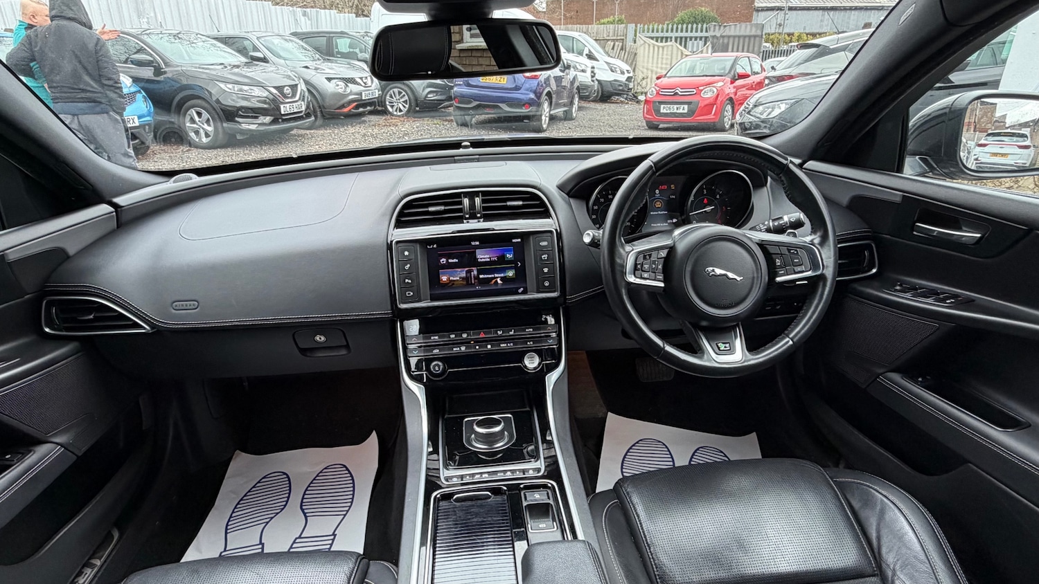 Used Jaguar XE 2017 for sale - 77640070: Photo 29