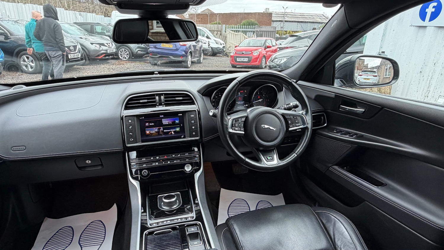 Used Jaguar XE 2017 for sale - 77640070: Photo 30