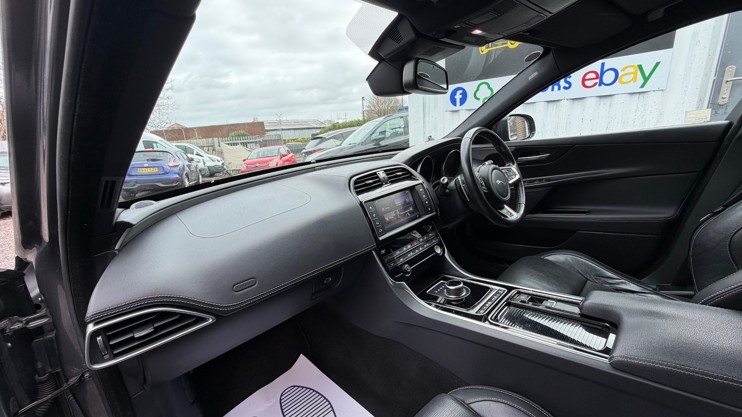 Used Jaguar XE 2017 for sale - 77640070: Photo 7