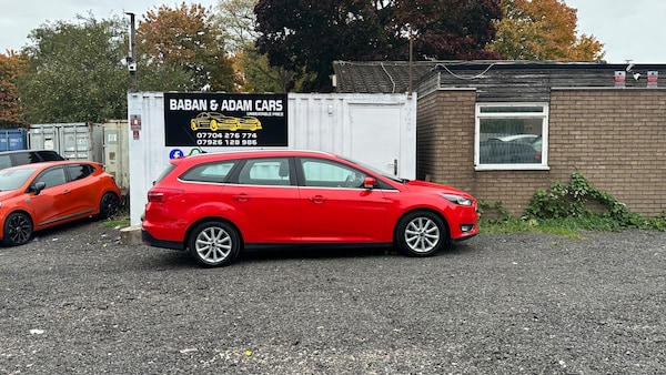 Used Ford Focus 2015 for sale - 76309749: Photo 2