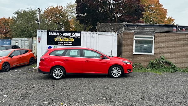 Used Ford Focus 2015 for sale - 76309749: Photo 3