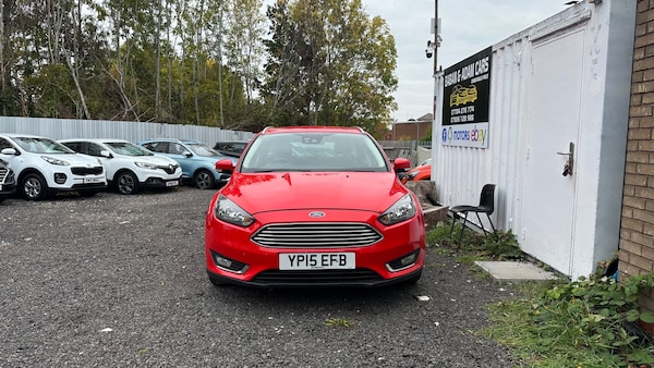 Used Ford Focus 2015 for sale - 76309749: Photo 4