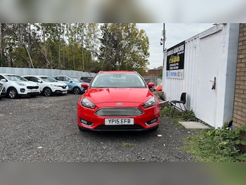 Used Ford Focus 2015 for sale - 76309749: Photo 4