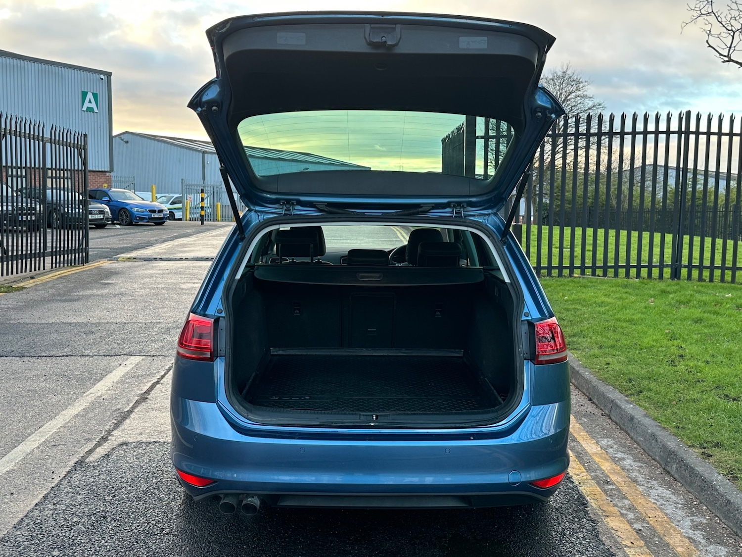 Used Volkswagen Golf 2017 for sale - 77240324: Photo 15