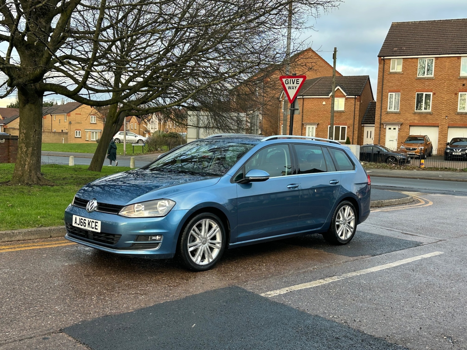 Used Volkswagen Golf 2017 for sale - 77240324: Photo 4