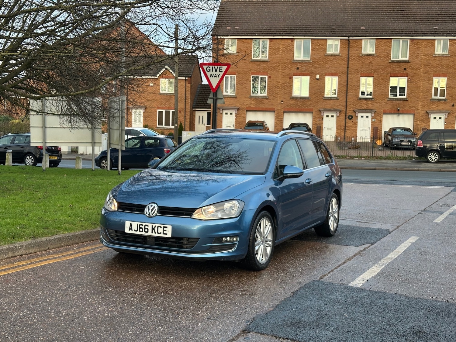 Used Volkswagen Golf 2017 for sale - 77240324: Photo 5