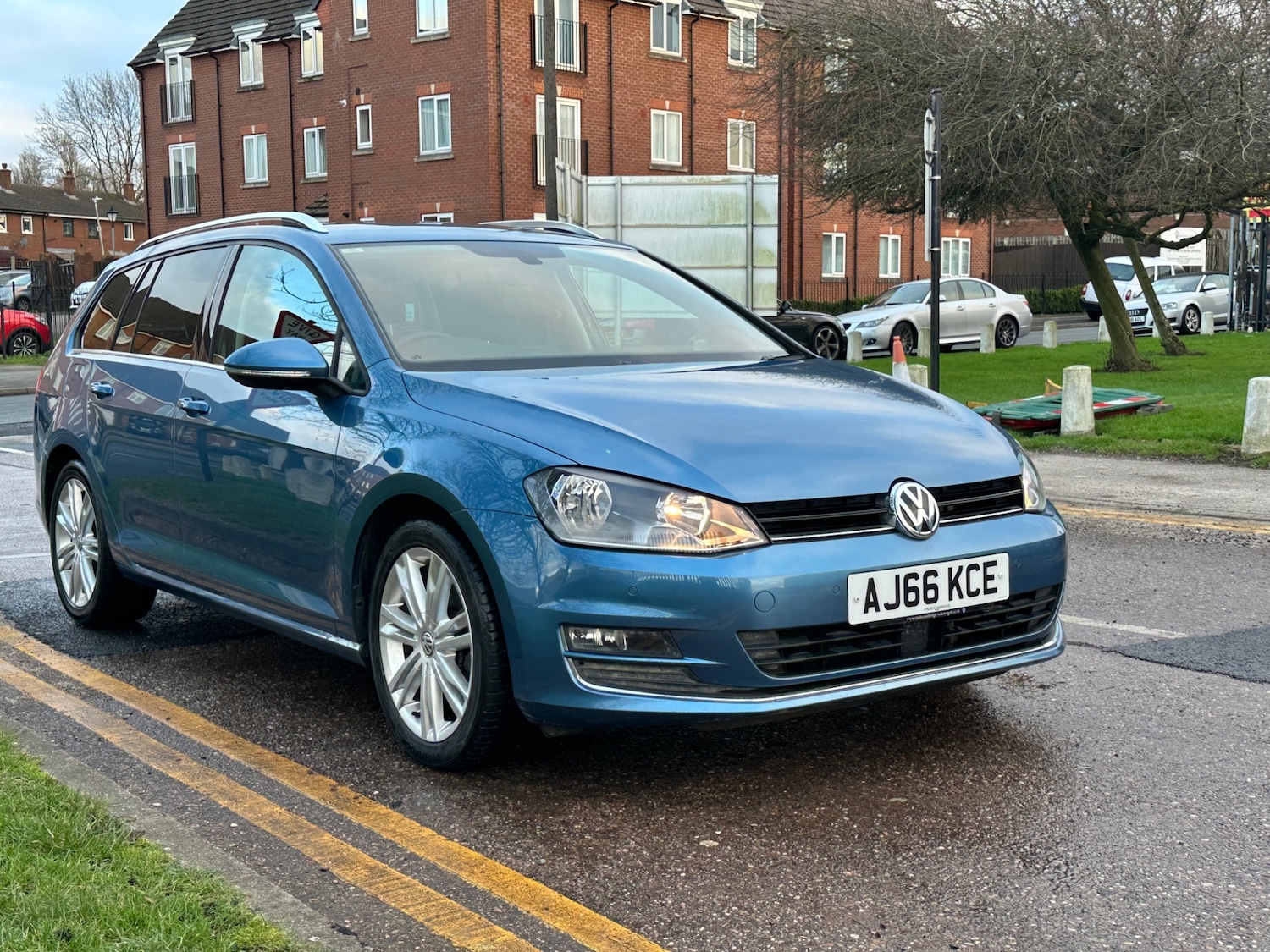 Used Volkswagen Golf 2017 for sale - 77240324: Photo 8