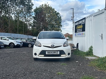 Toyota - AYGO