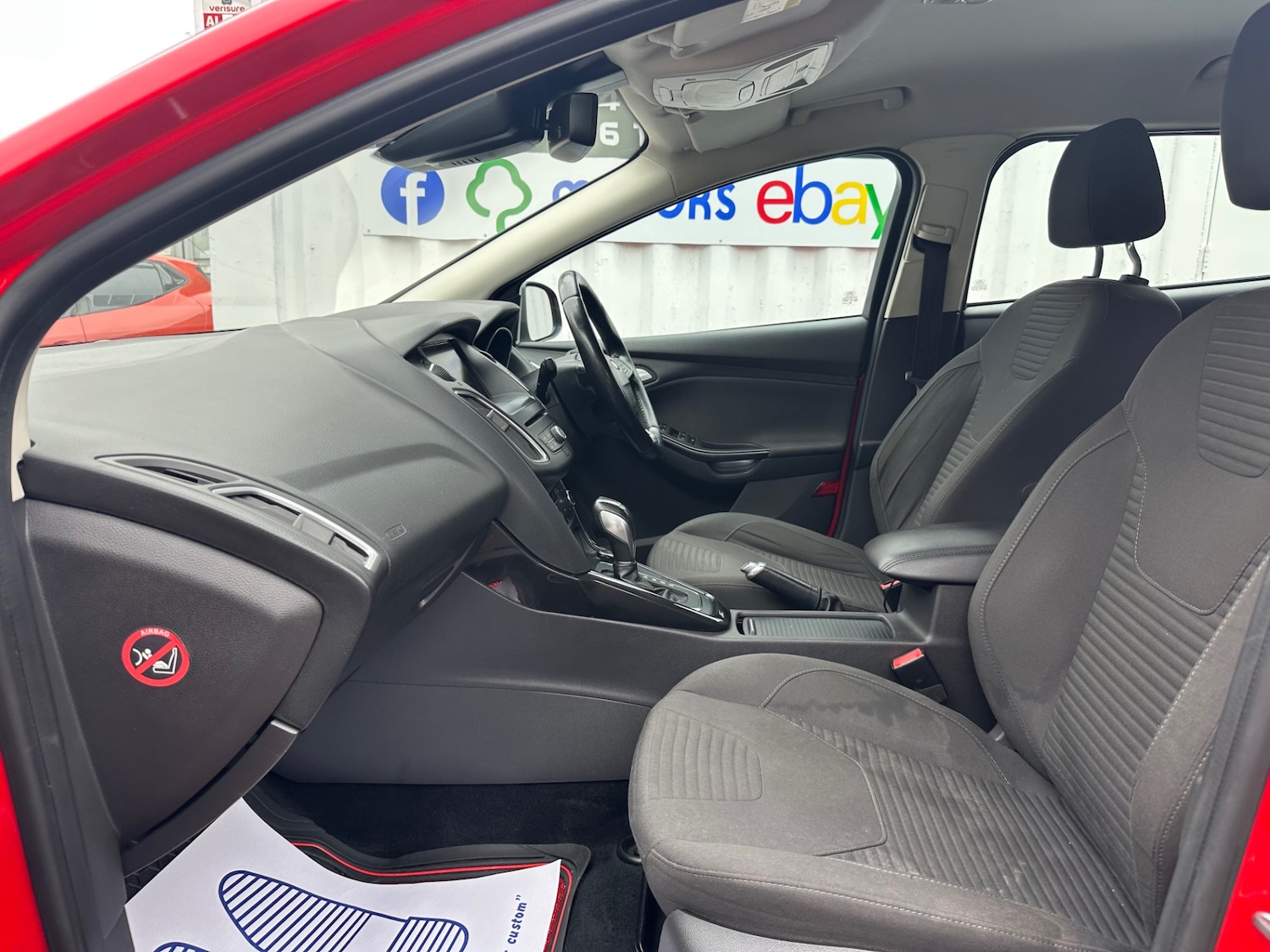 Used Ford Focus 2015 for sale - 76589084: Photo 11