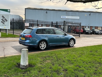 Used Volkswagen Golf 2017 for sale - 75505759: Photo