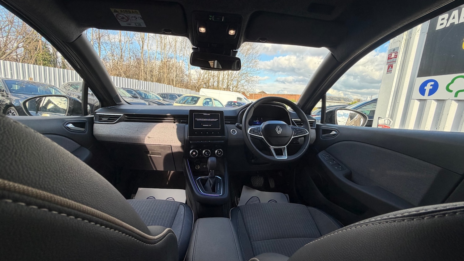 Used Renault Clio 2023 for sale - 77704346: Photo 16