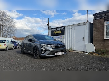 Used Renault Clio 2023 for sale - 77704346: Photo