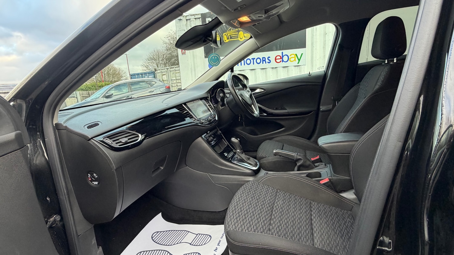 Used Vauxhall Astra 2018 for sale - 77237202: Photo 11