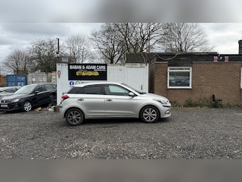 Used Hyundai i20 2016 for sale - 77701938: Photo