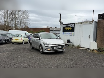 Used Hyundai i20 2016 for sale - 77701938: Photo