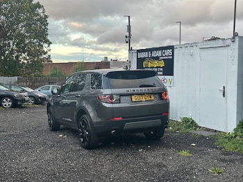 Used Land Rover Discovery Sport 2017 for sale - 75994124: Photo