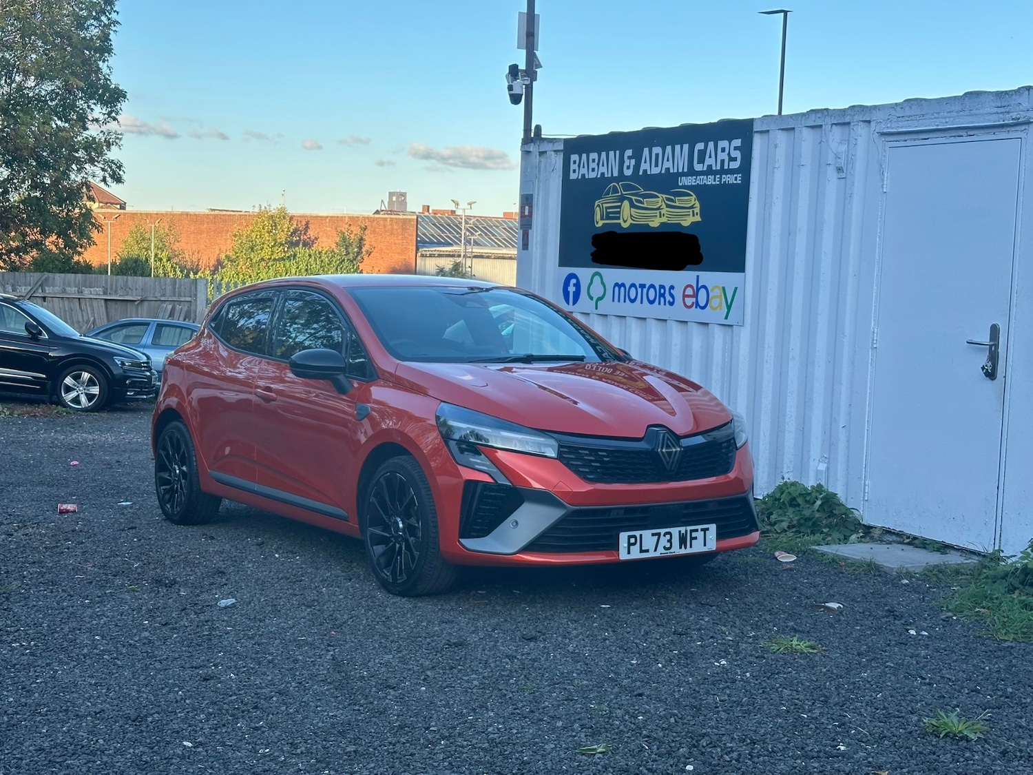 Used Renault Clio 2023 for sale - 76669170: Photo 2