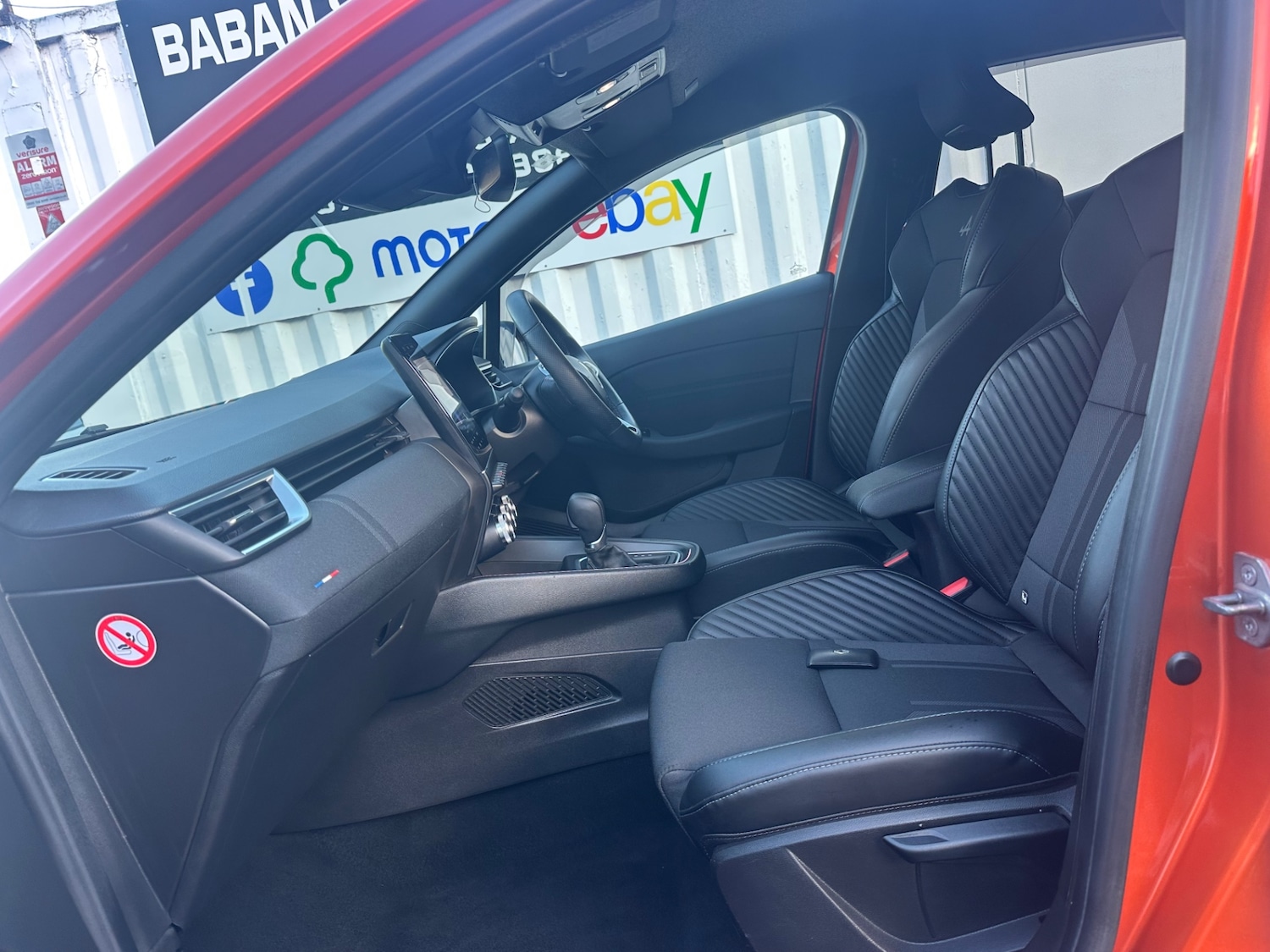 Used Renault Clio 2023 for sale - 76669170: Photo 31