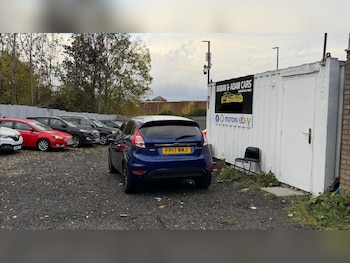 Used Ford Fiesta 2017 for sale - 76576637: Photo