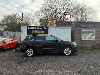 Used Nissan Qashqai 2017 for sale - 76571306: Photo