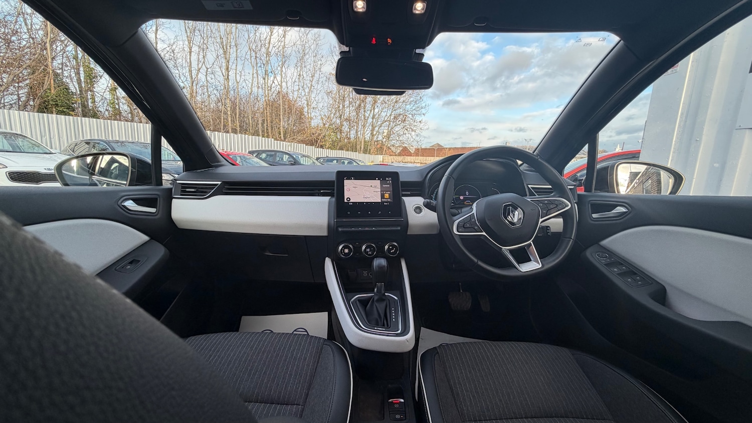 Used Renault Clio 2022 for sale - 76630464: Photo 30