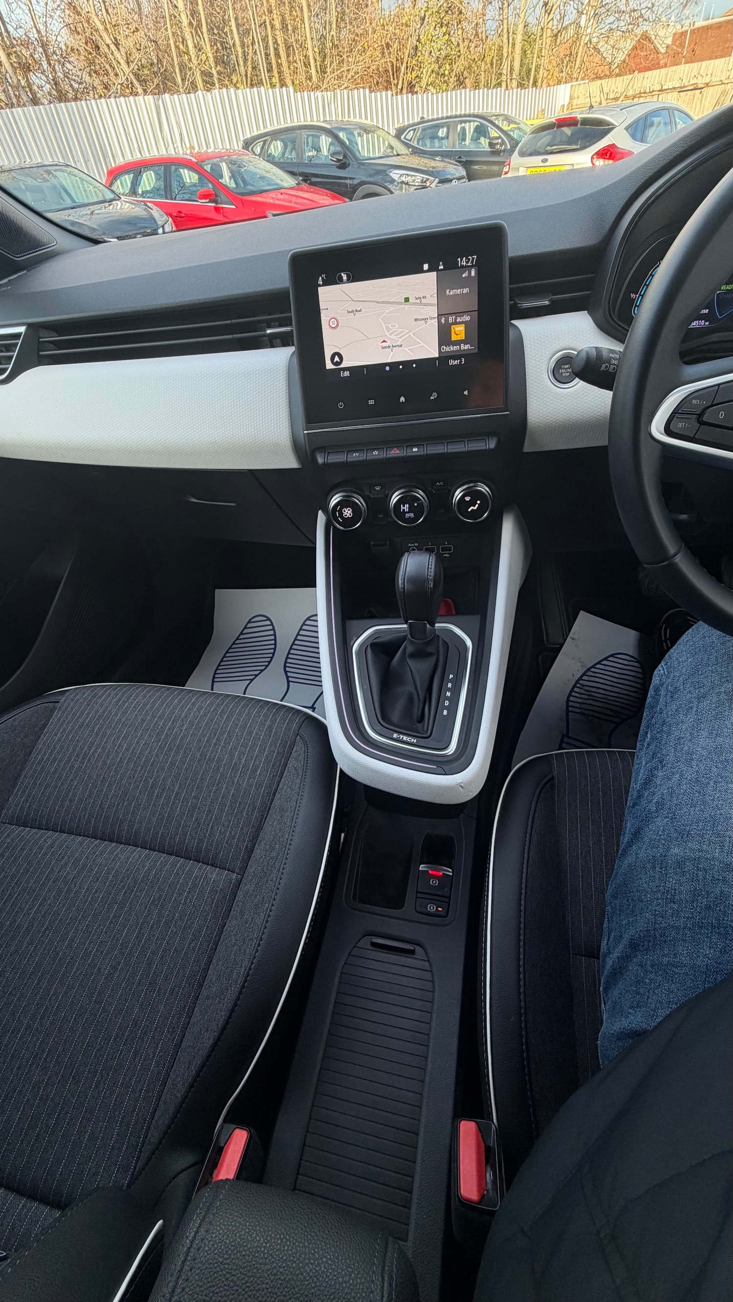 Used Renault Clio 2022 for sale - 76630464: Photo 31