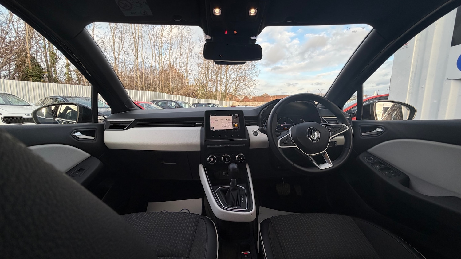 Used Renault Clio 2022 for sale - 76630464: Photo 35